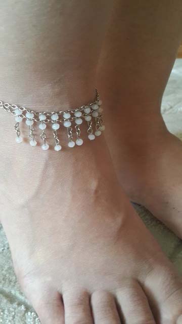 anklet-with-crystal-beads.jpg