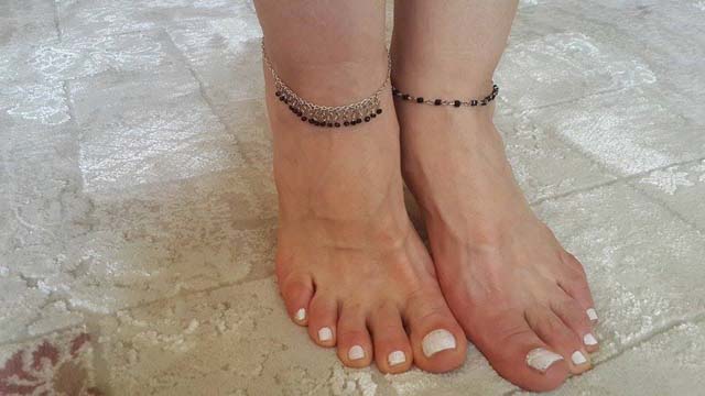 black-crystal-anklets.jpg