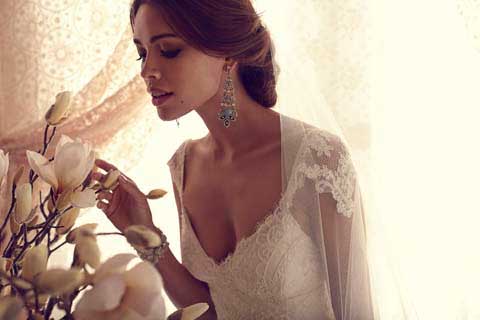 anna-campbell-lace-wedding-dress.jpg
