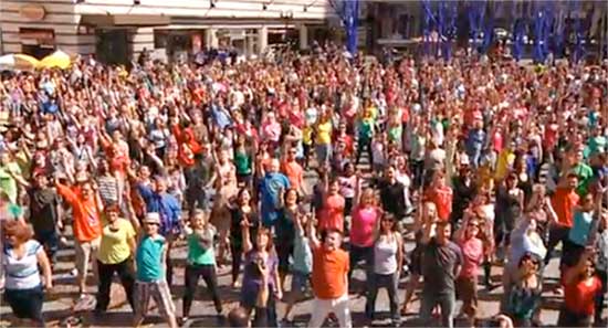 flash mob marriage proposal in seattle